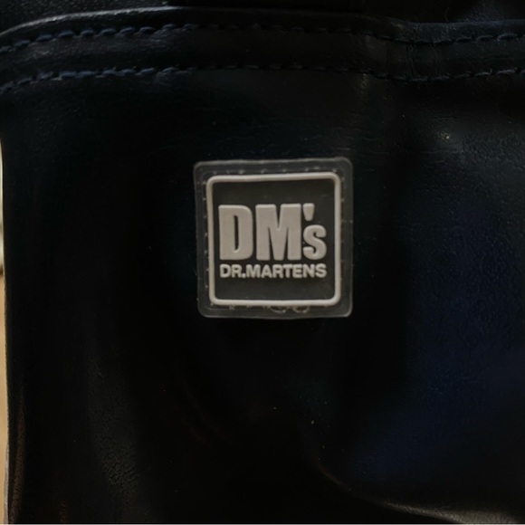 DR.MARTENS - Picture 4 of 5